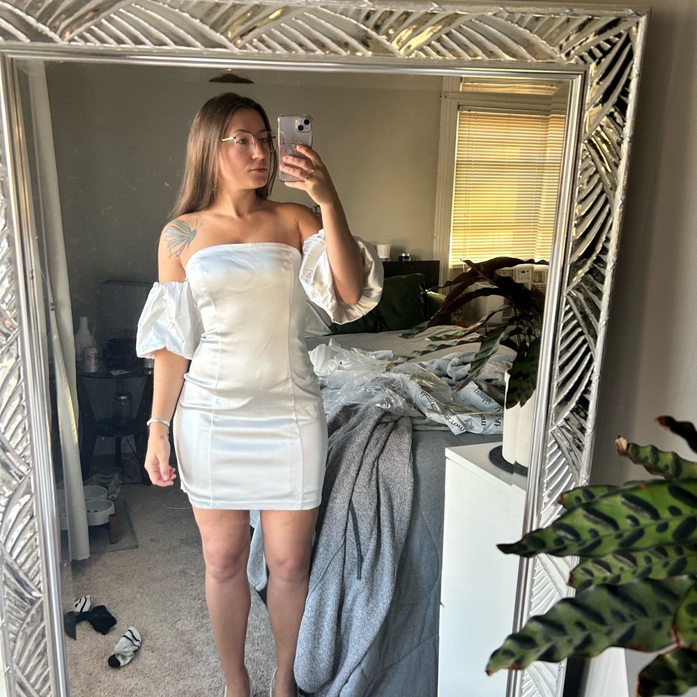 Abercrombie & Fitch White Strapless Dress - Picture 2 of 7